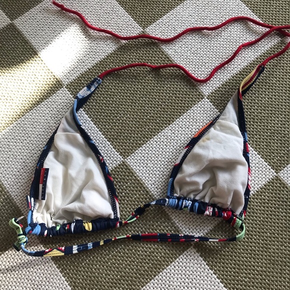 Vintage 2000’s Hilfiger Y2K Surfboard Print String Bikini Top - Picture 2 of 8